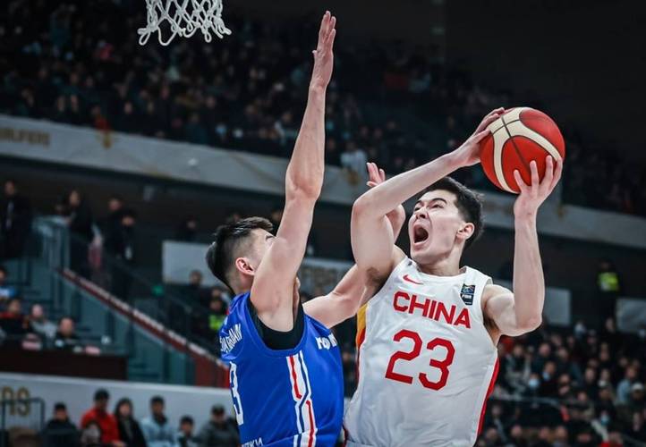 中国男篮亚洲杯预选赛直播的相关图片